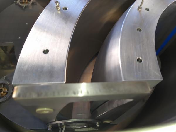 Vacuum chamber detail